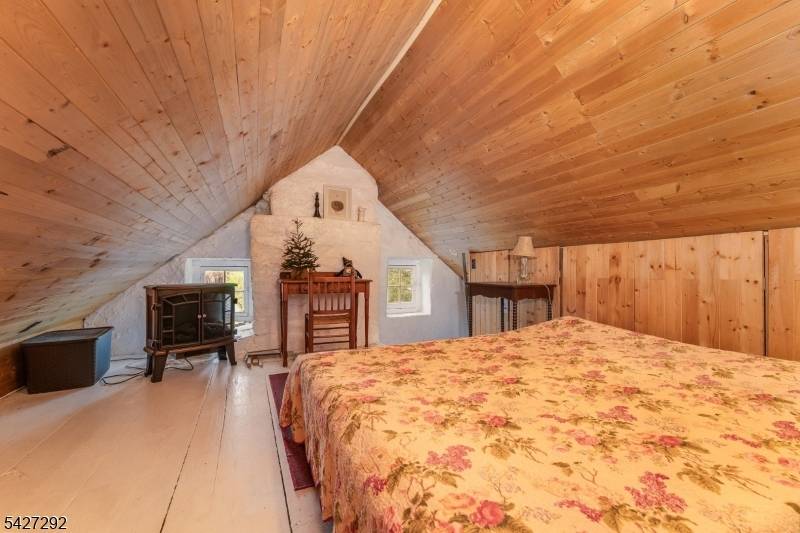 226 Finesville Road, Pohatcong Twp., NJ 08865