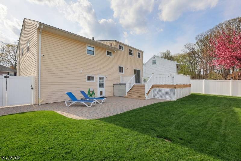 47 Epping Dr, Kenilworth Boro, NJ 07033