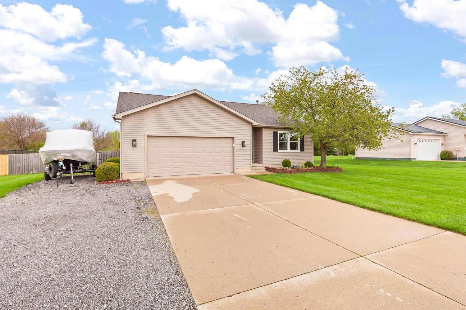 3216 Aspen TRL, Adrian Twp, MI 49221