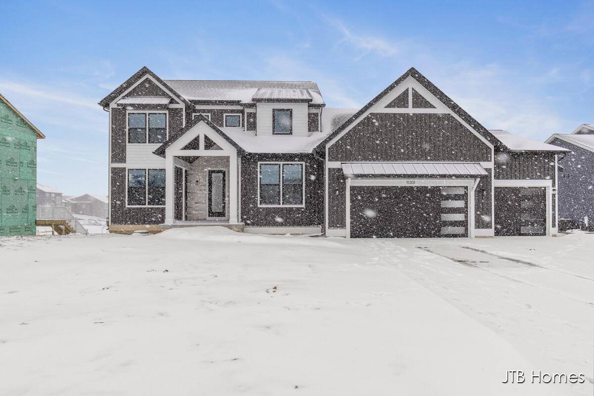 11301 Shoreline DR #60, Allendale Twp, MI 49401