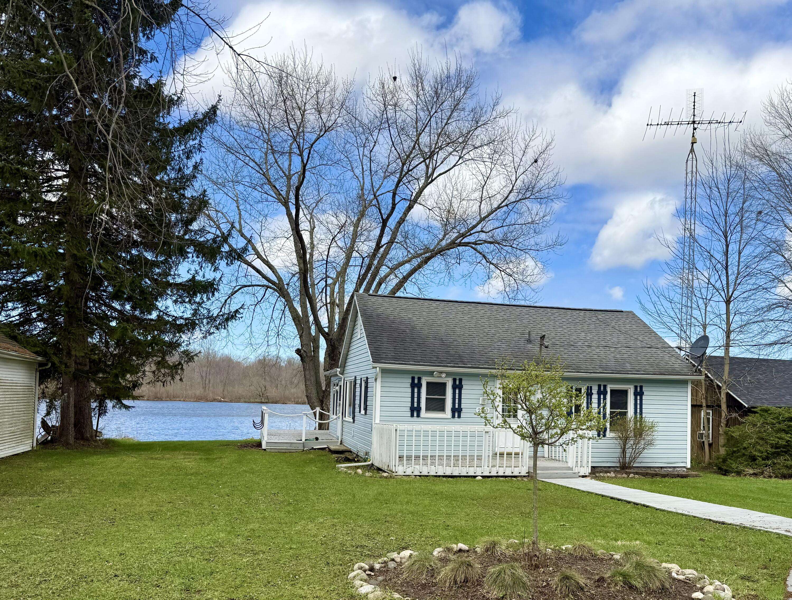 2100 BASS ISLAND PARK DR, Bainbridge Twp, MI 49111