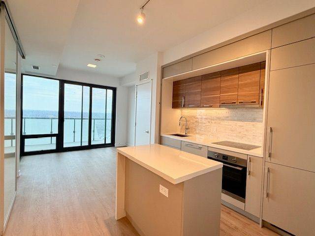 29 Green Trail CT #2806, Toronto C15, ON M2K 0J9