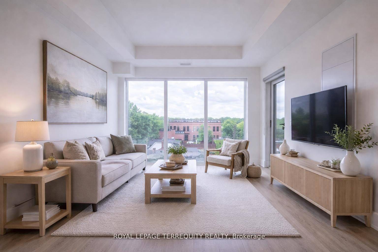 495 Logan AVE #505, Toronto E01, ON M4K 0A5