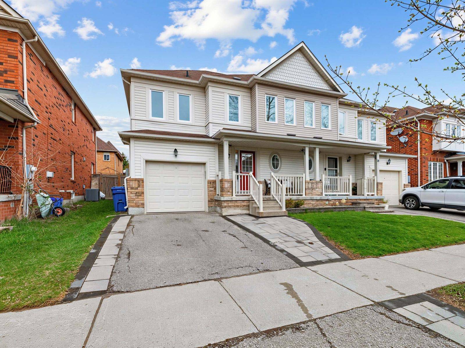 14 Ostick ST, Aurora, ON L4G 7K5