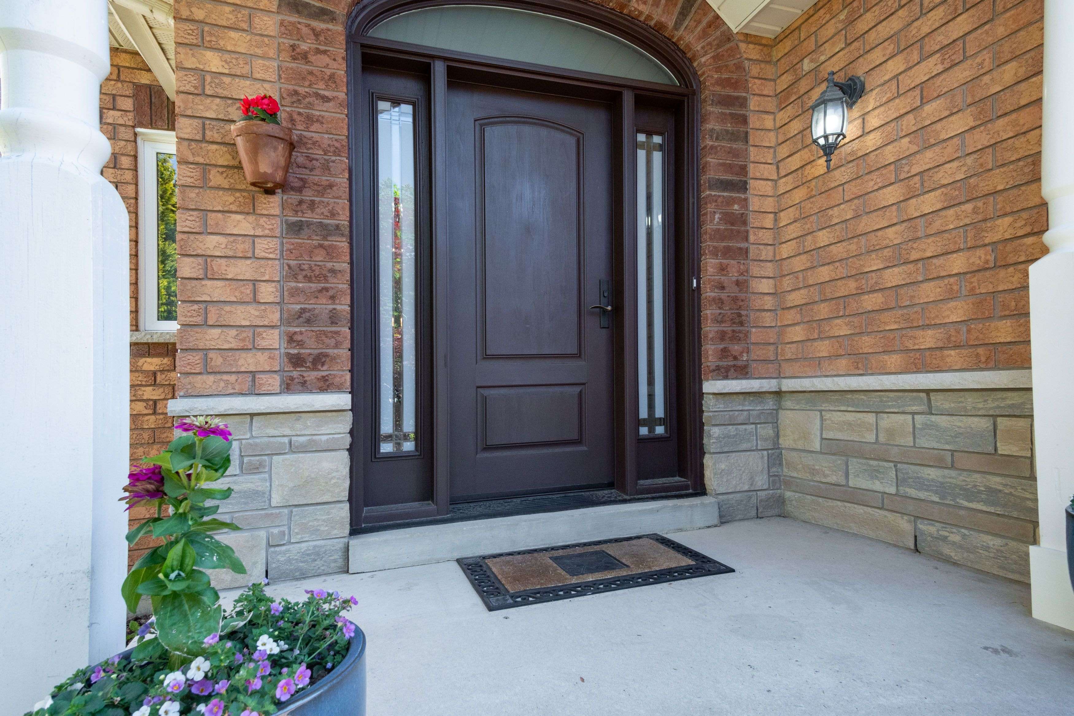 84 Castelli CT, Caledon, ON L7E 2T8