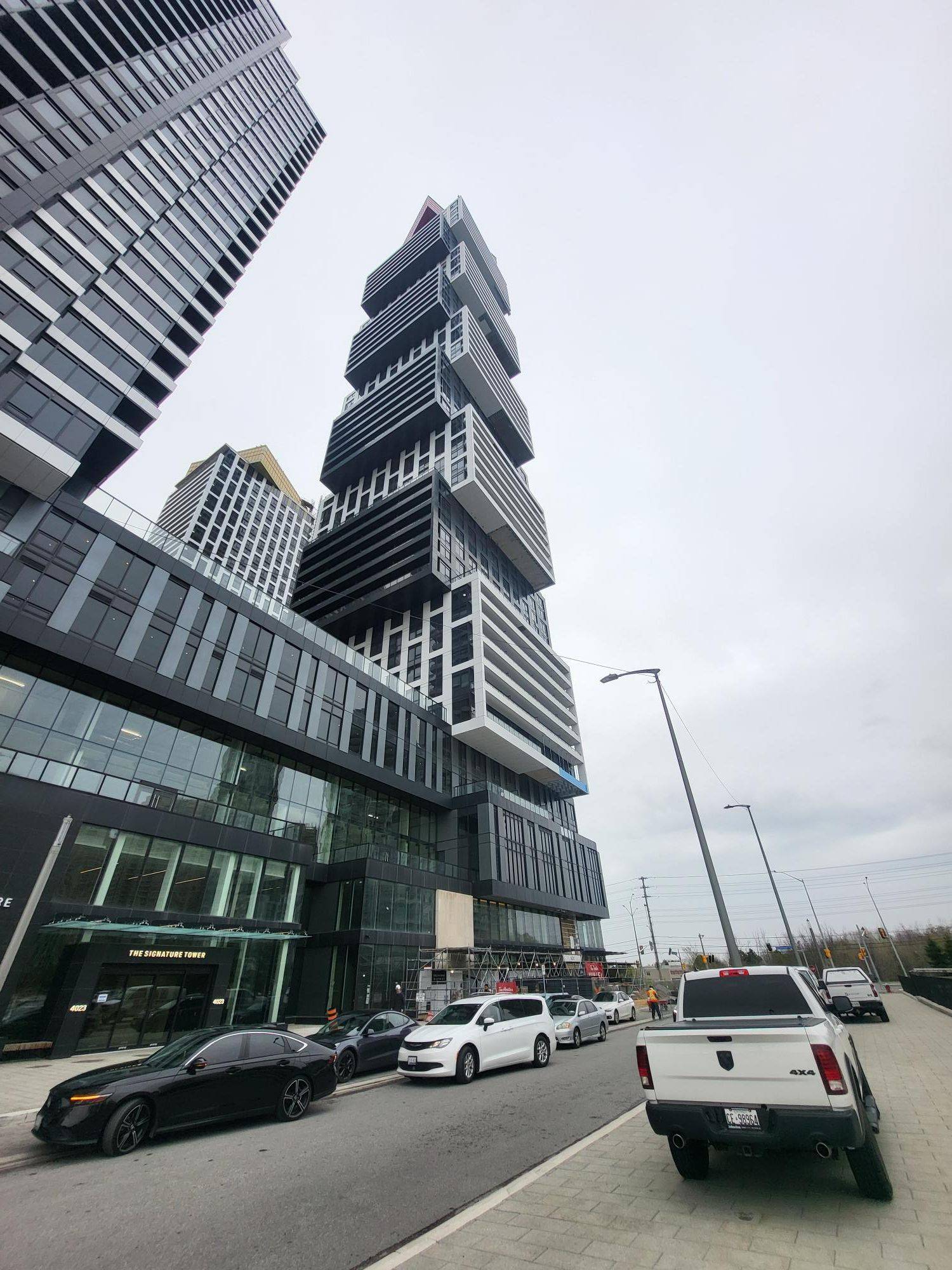 4015 The Exchange N/A #1204, Mississauga, ON L5B 0N9