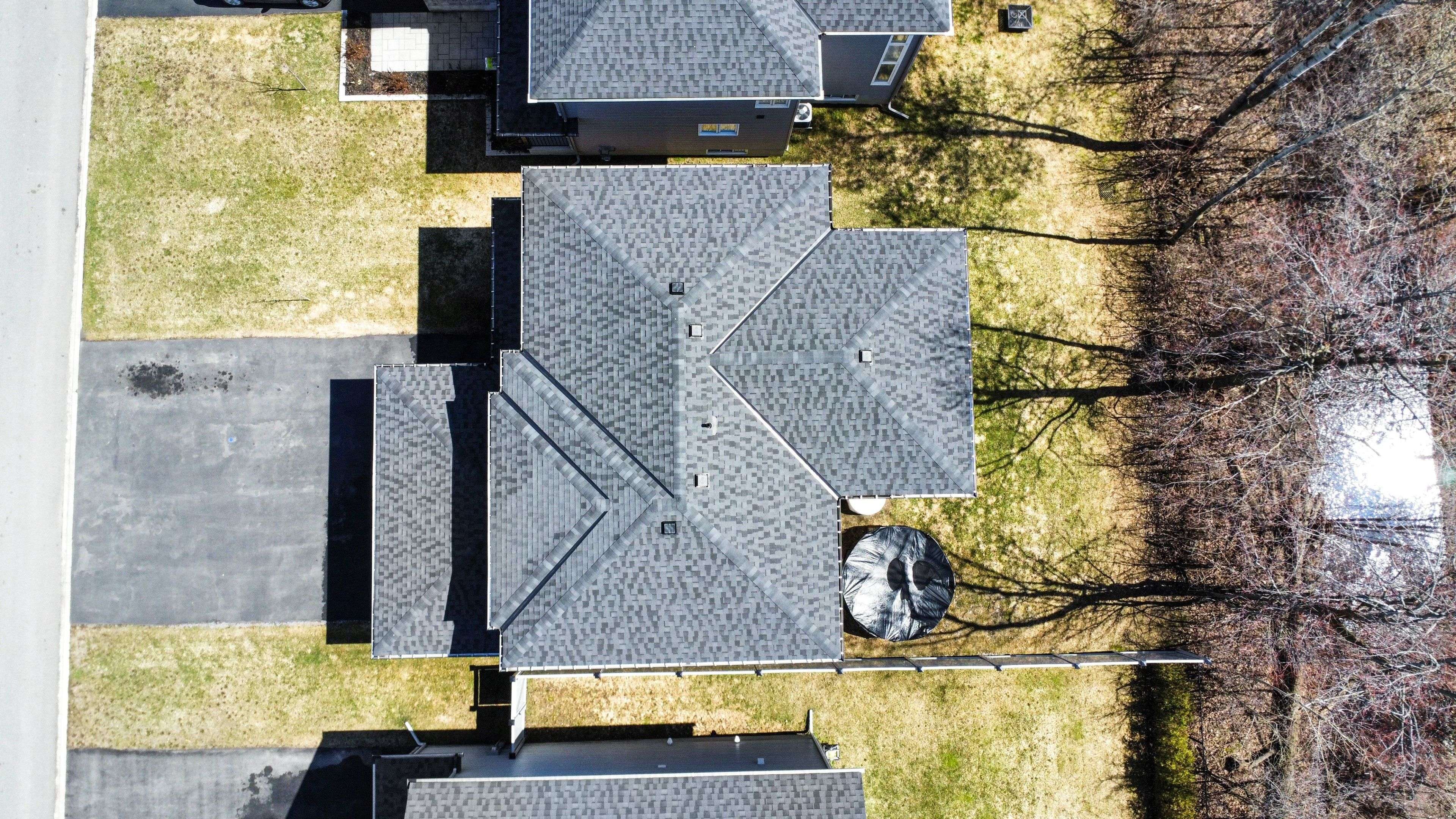 160 Hybrid ST, Russell, ON K0A 1W0