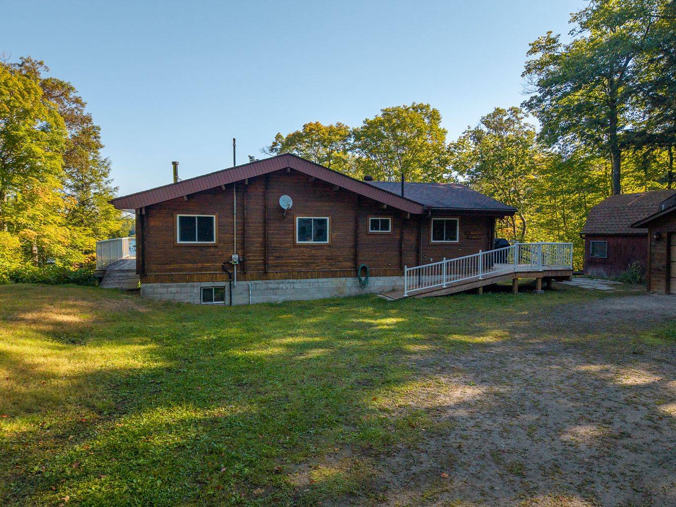 30 Old Sids RD, Seguin, ON P2A 2W8