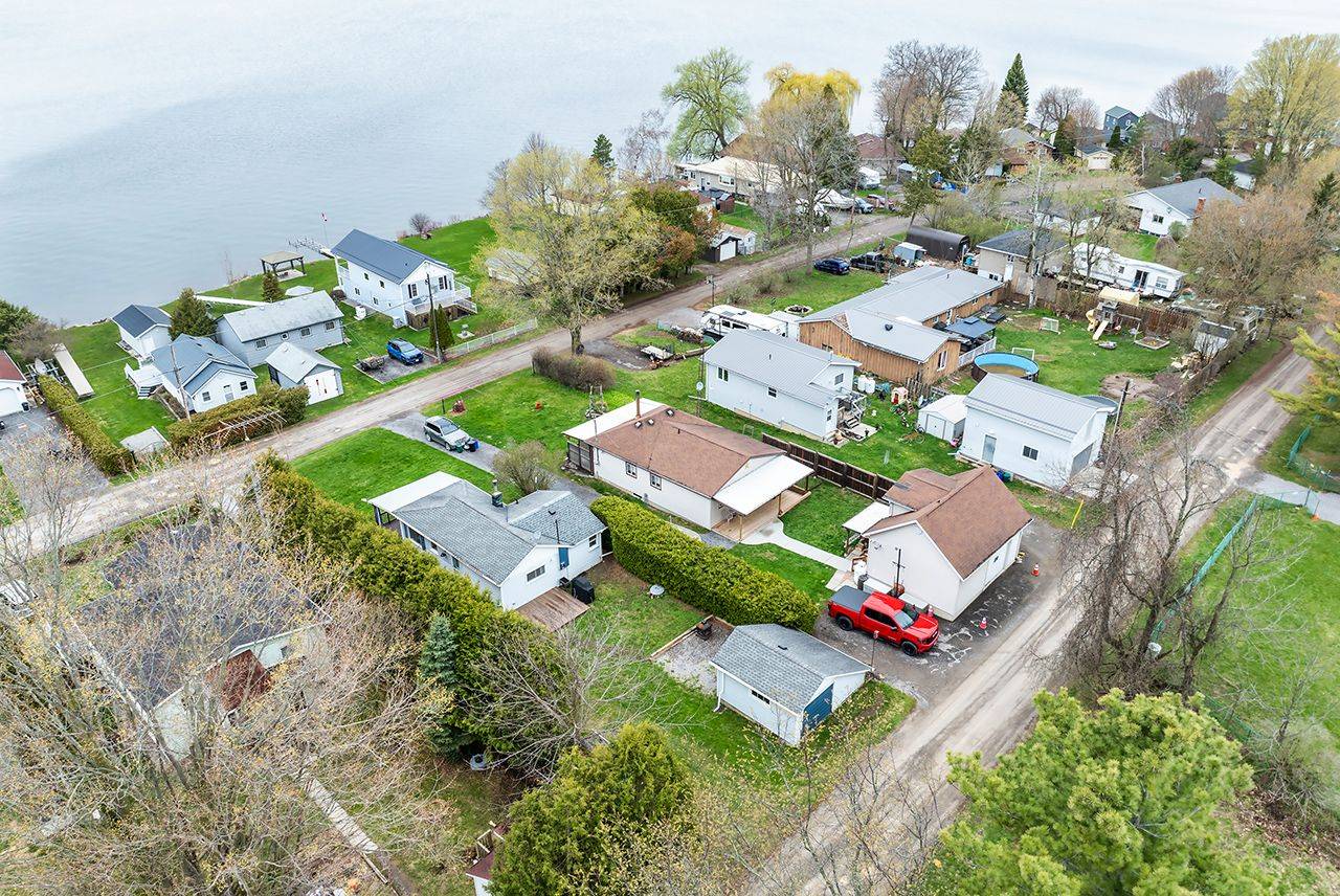 5139 Halstead Beach Rd 275 RD, Hamilton Township, ON K0L 1E0