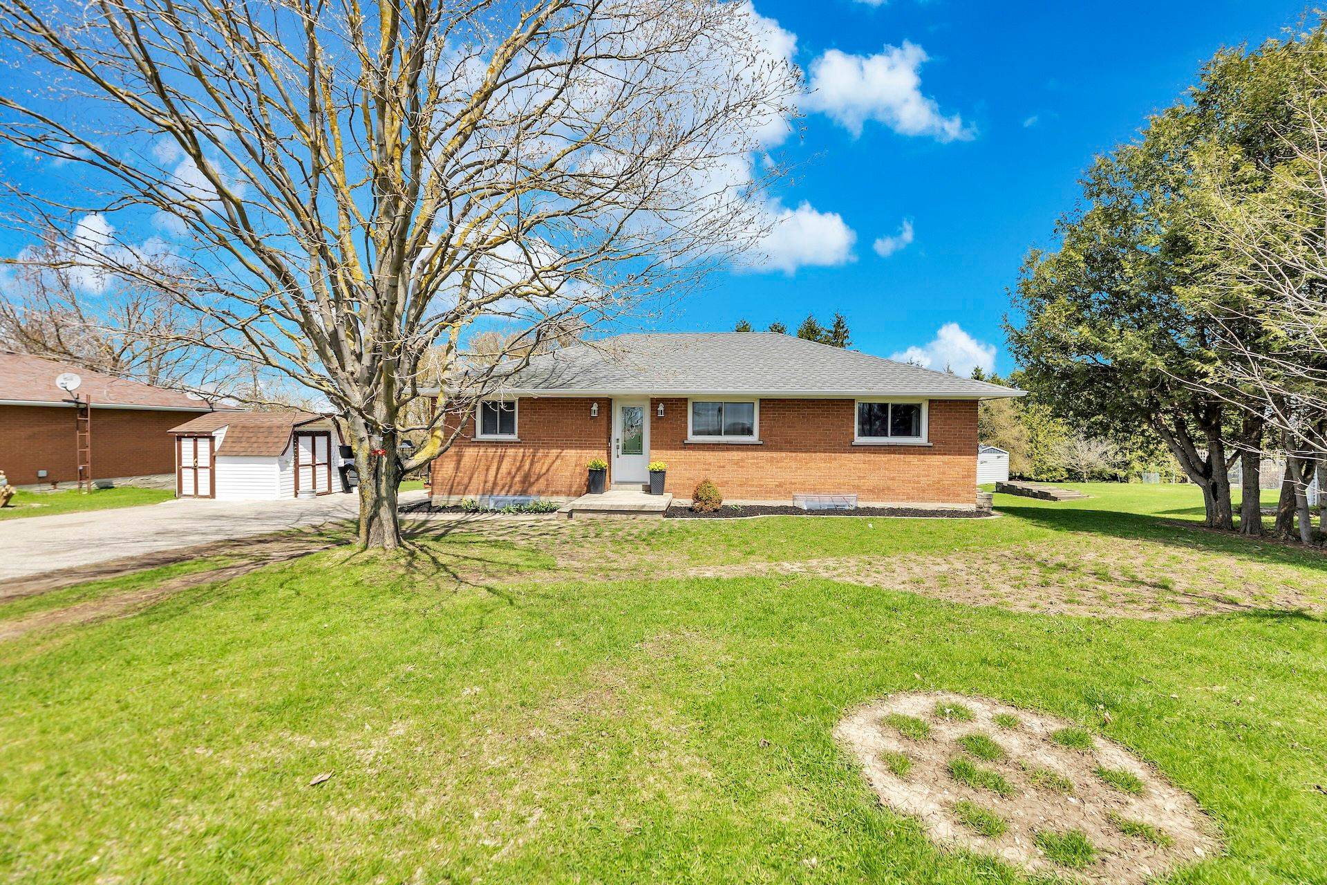 7629 Hwy 6, R.R. # 1 HWY, Wellington North, ON N0G 1A0