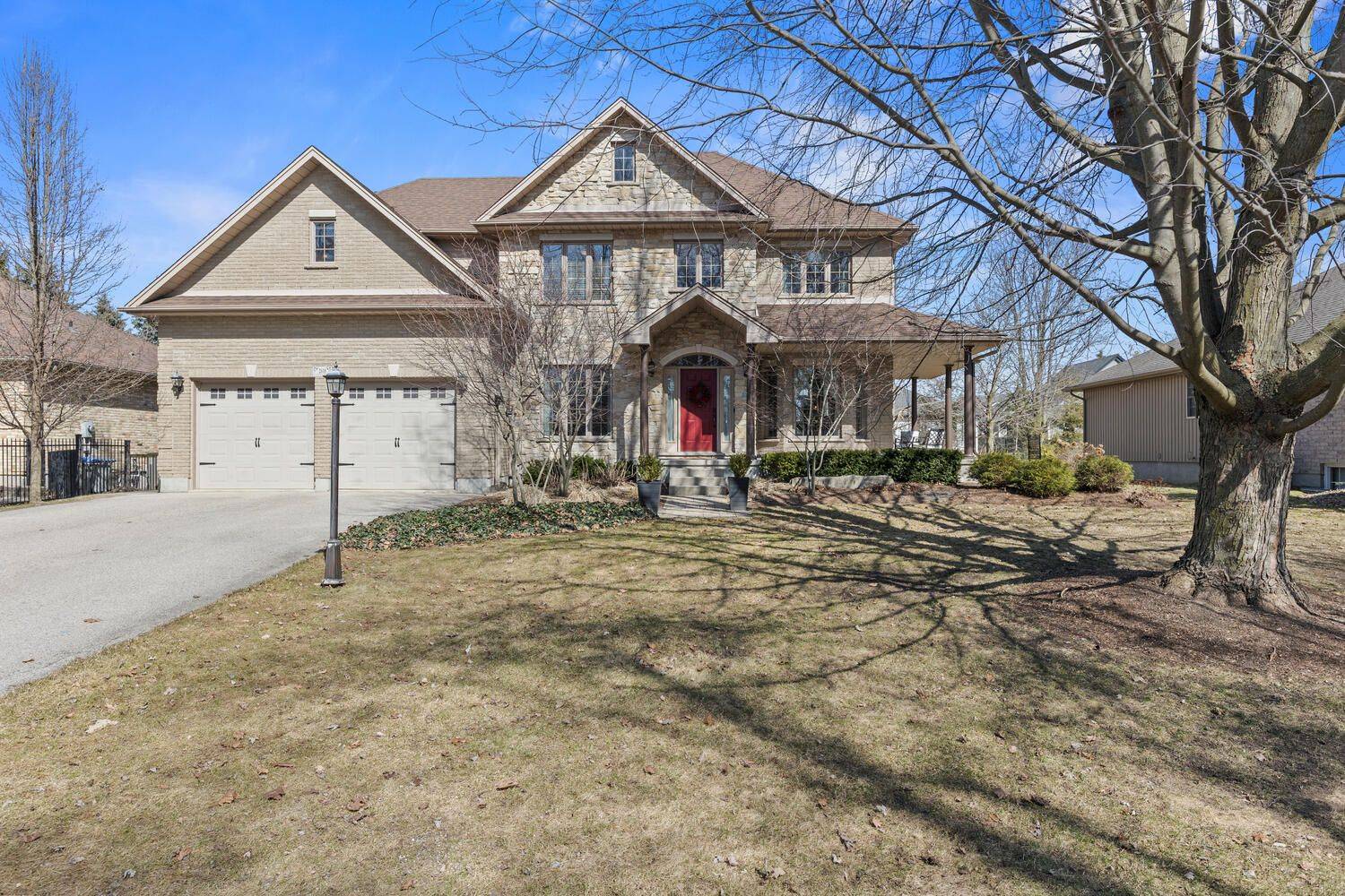 2610 Emerson ST, Strathroy-caradoc, ON N0L 1W0