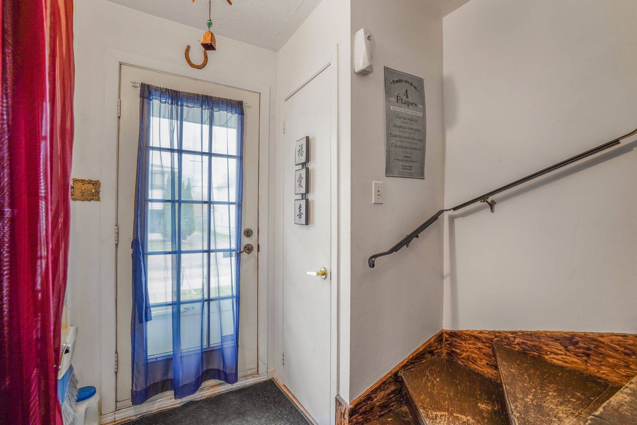 303 Kipling ST, Hawkesbury, ON K6A 2N3