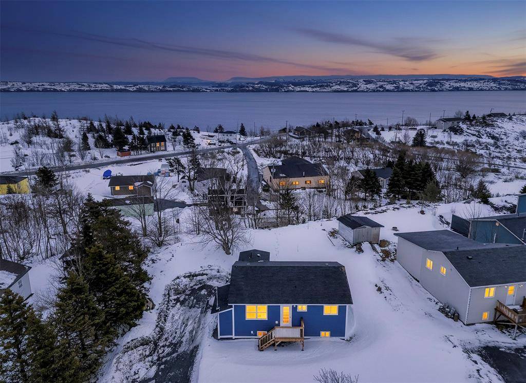 44 Whitney Street, Bay Roberts, NL A0A 1G0