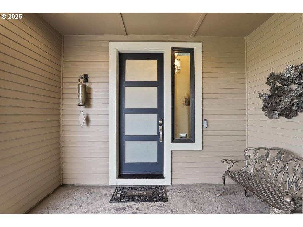 5686 SW 87TH AVE, Portland, OR 97225