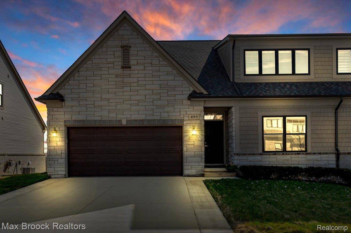495 Cornerstone DR, Oxfordchartertownship_oakland, MI 48371