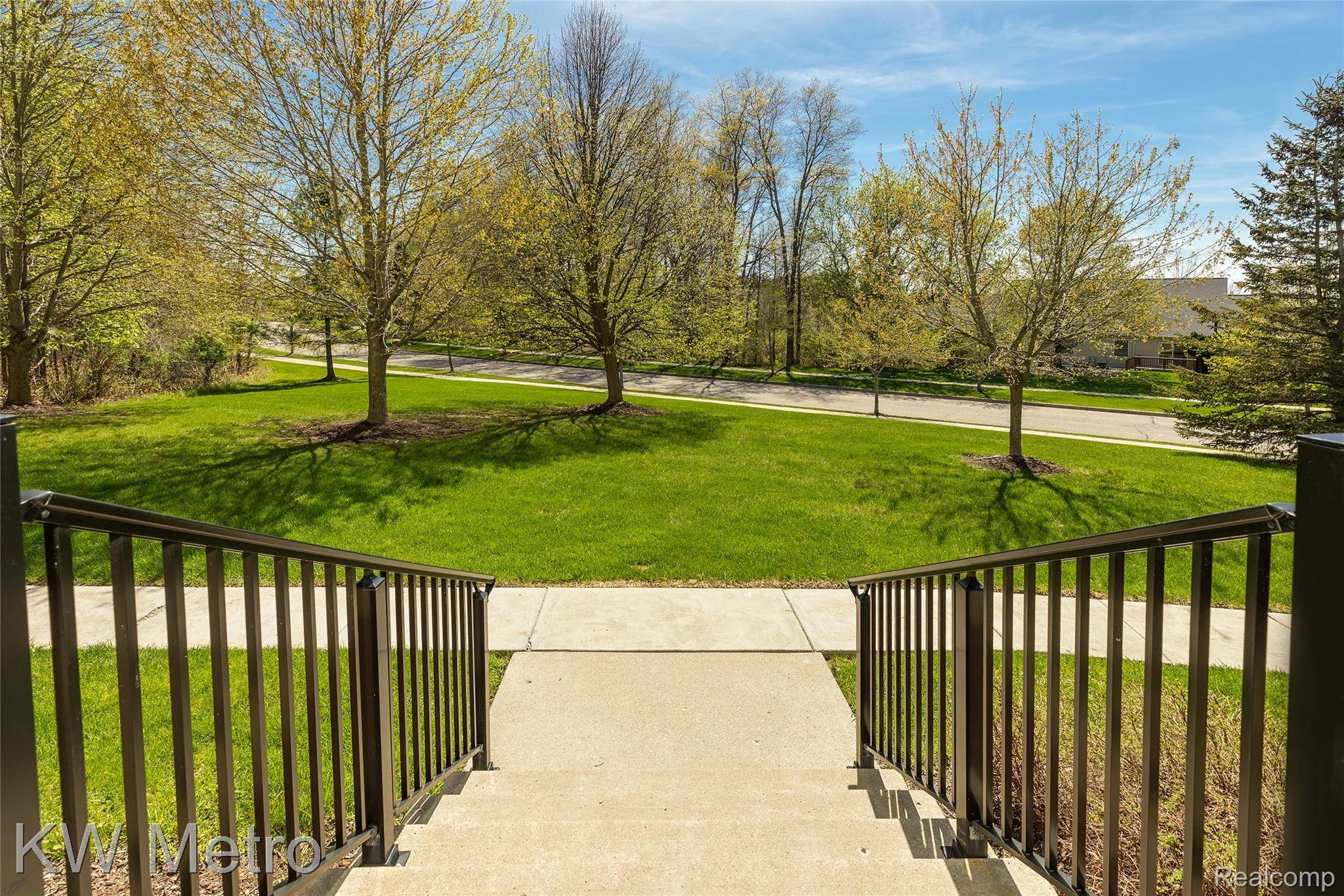 788 EAGLE DR, Fenton, MI 48430