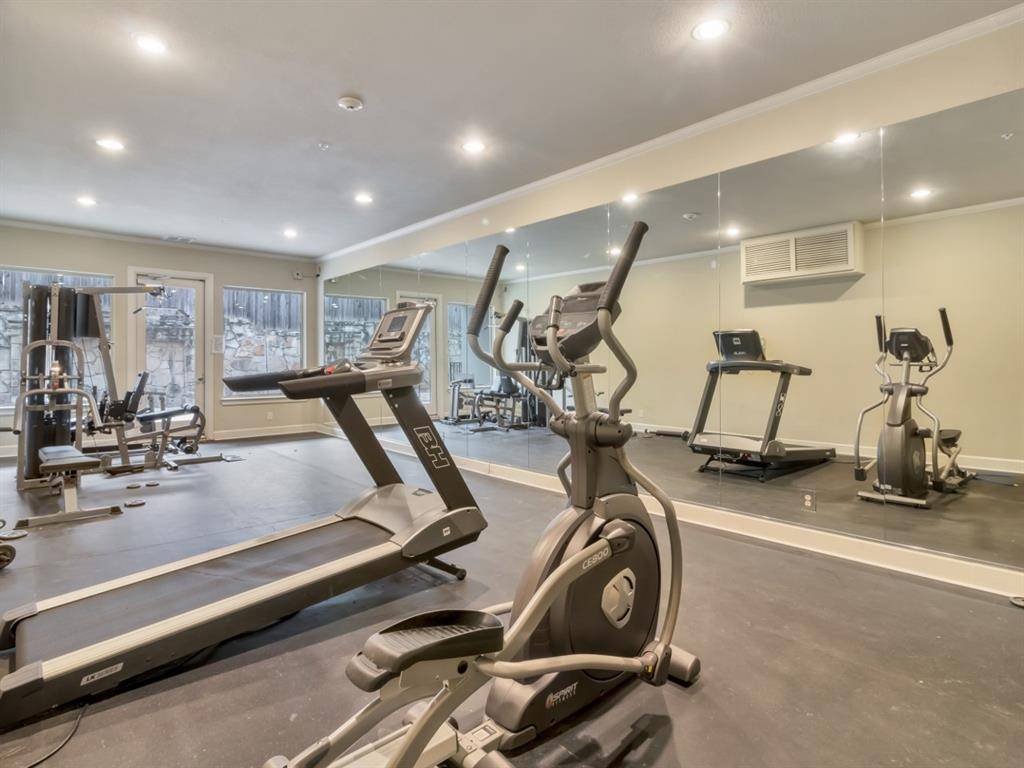 2800 Sandage Avenue #206, Fort Worth, TX 76109