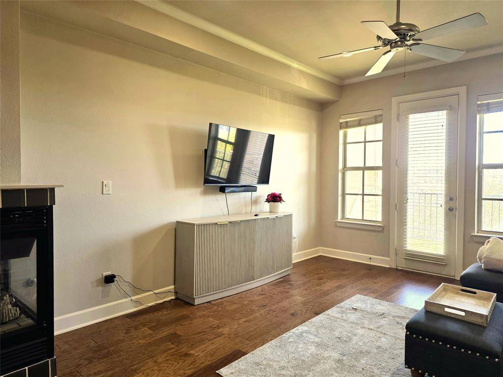 2800 Sandage Avenue #206, Fort Worth, TX 76109