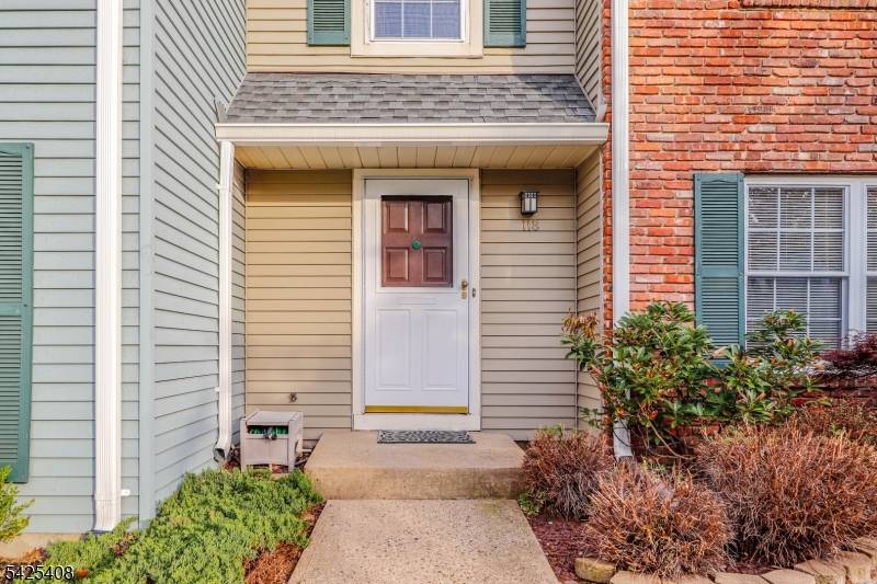 118 Selby Ct, Franklin Twp., NJ 08873
