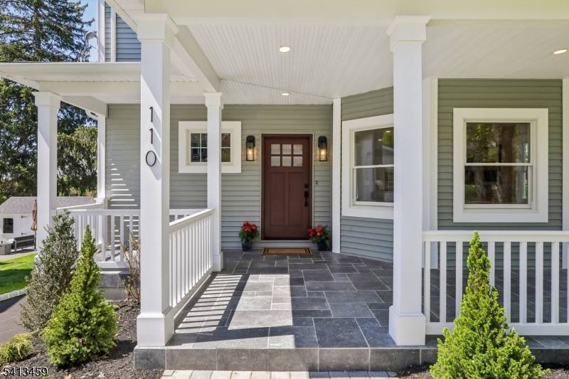 110 Elmwood Rd, Verona Twp., NJ 07044