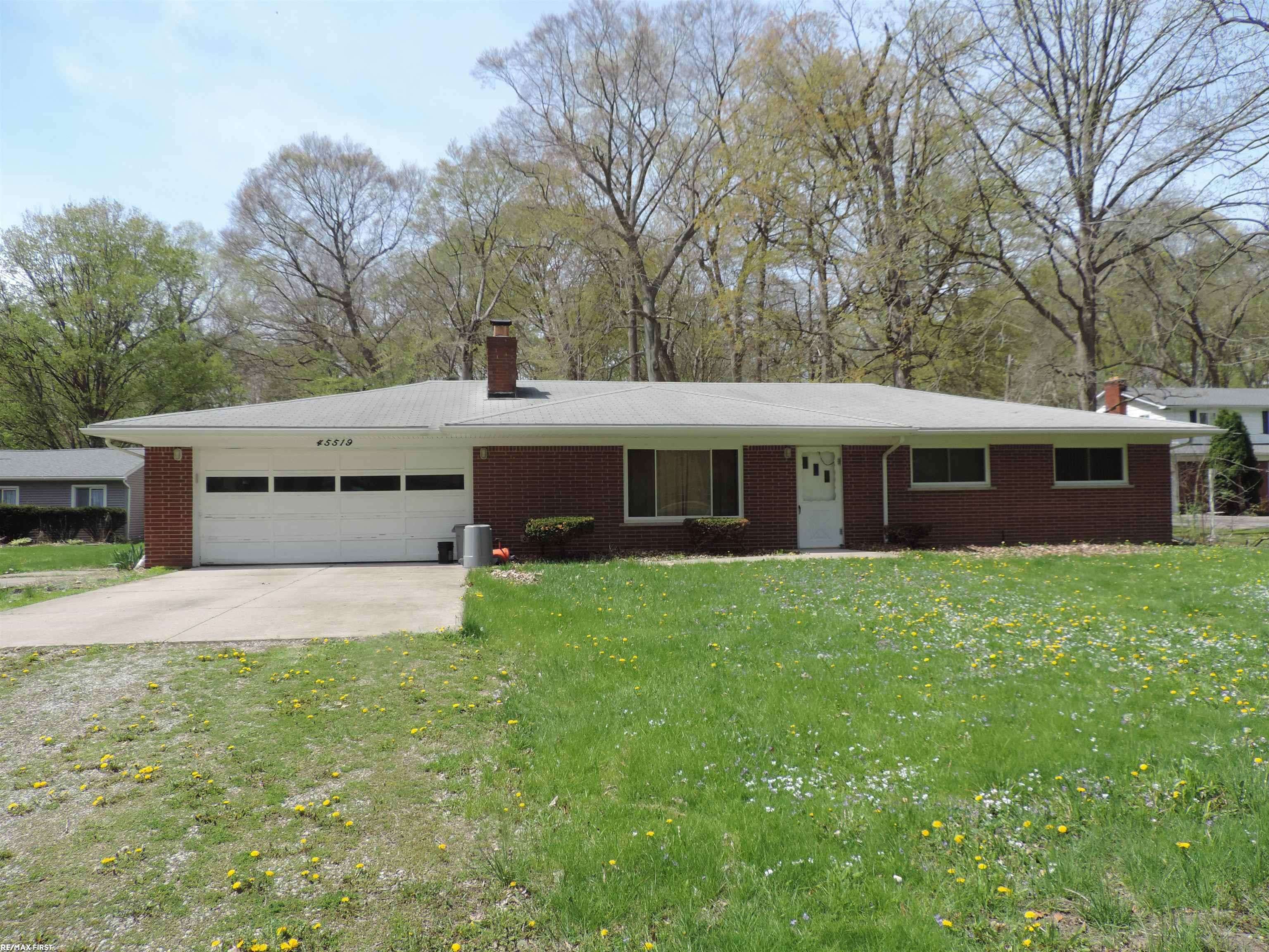 45519 Fairchild RD, Macomb Twp, MI 48042