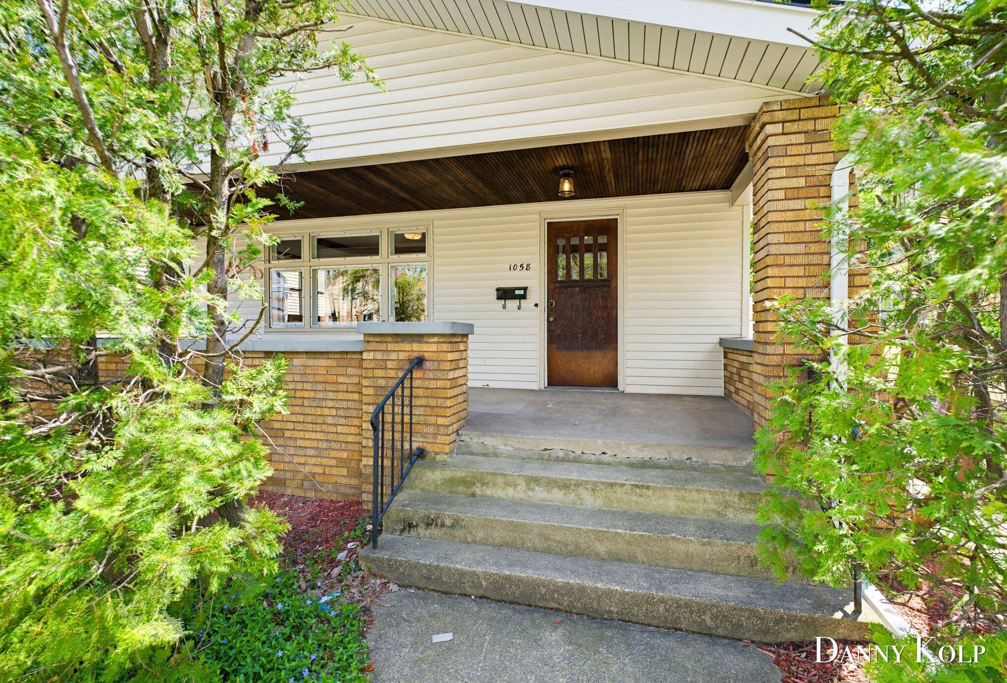 1058 4th ST NW, Grandrapidscity_kent, MI 49504