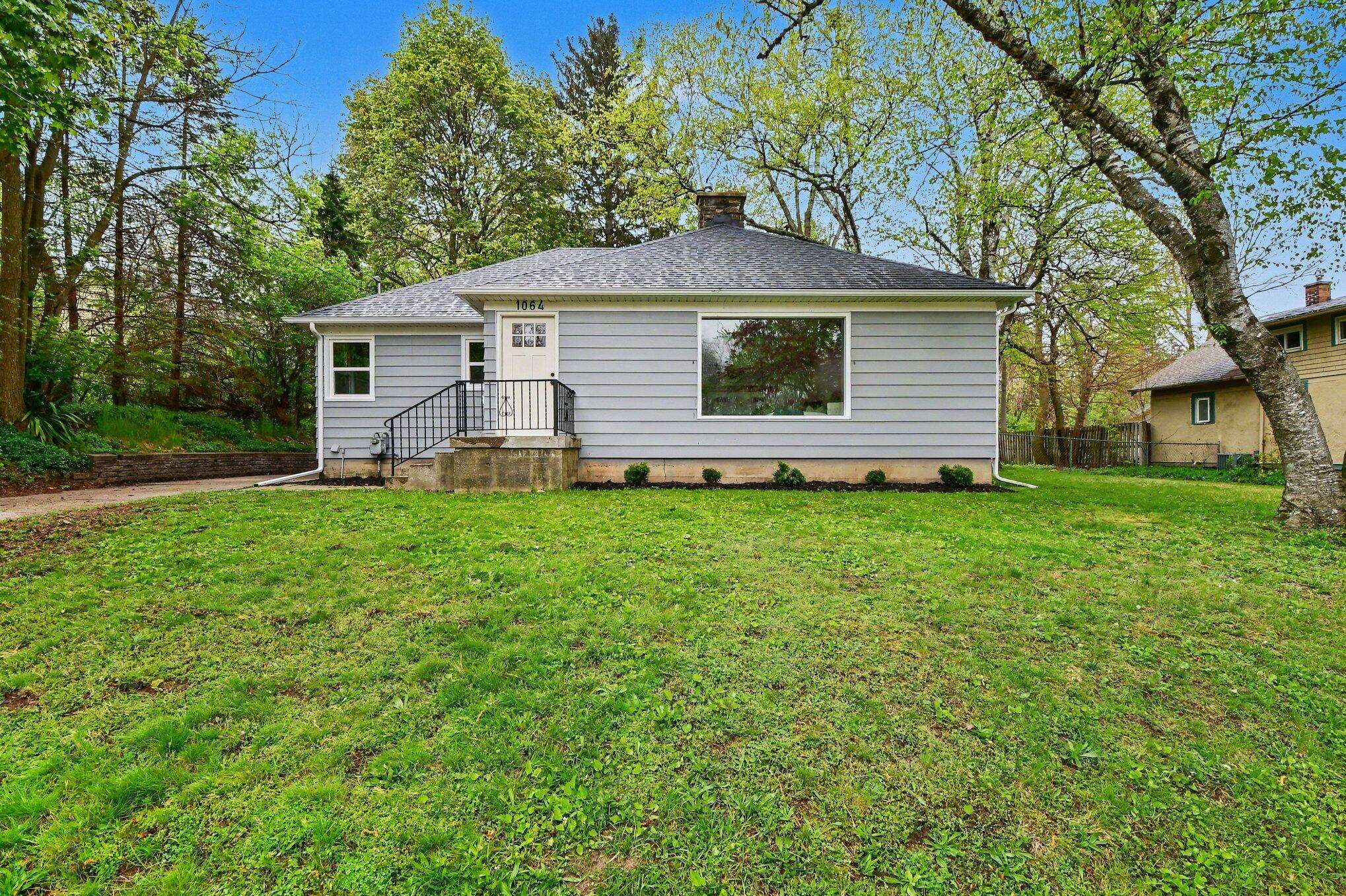 1064 Eastern AVE NE, Grandrapidscity_kent, MI 49503