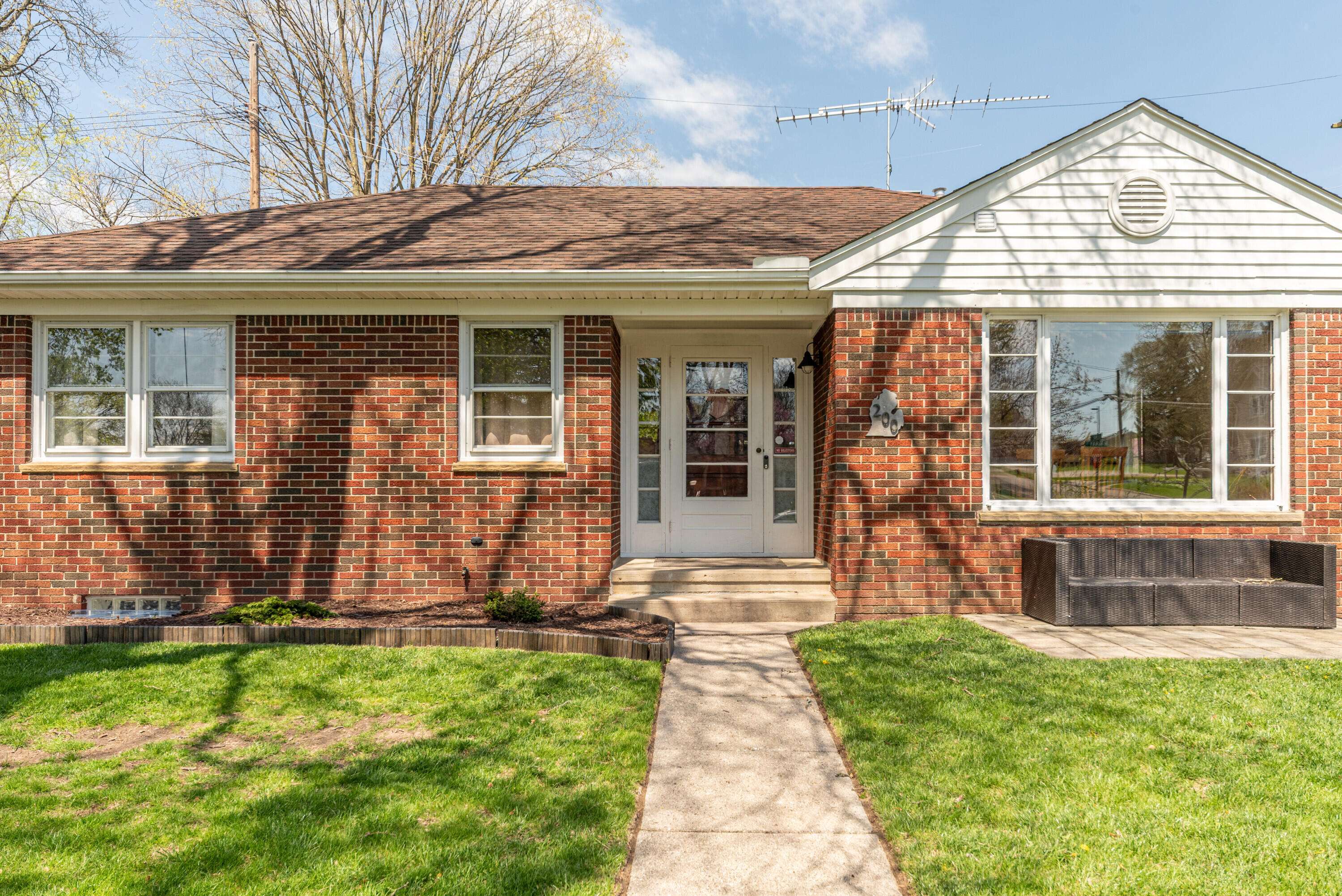 200 W Mckay ST, Salinecity_washtenaw, MI 48176