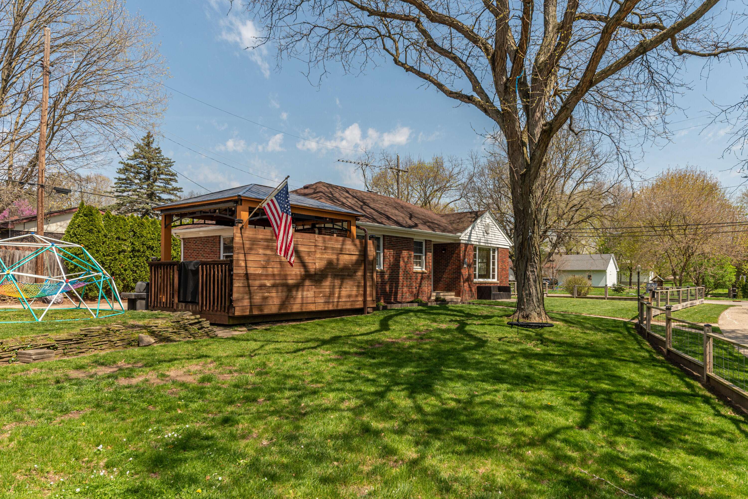 200 W Mckay ST, Salinecity_washtenaw, MI 48176