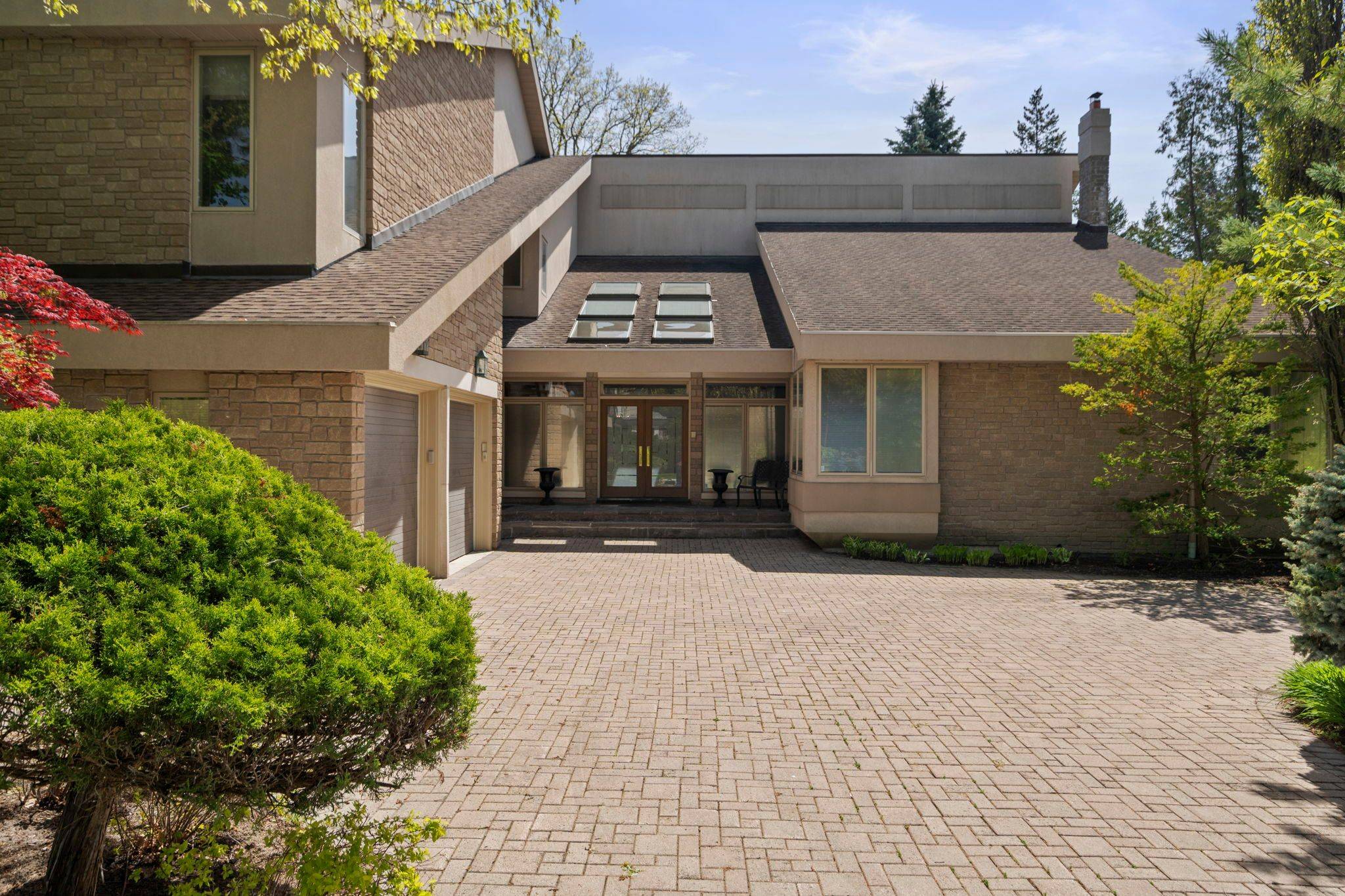 19 Vernham AVE, Toronto C12, ON M2L 2B1