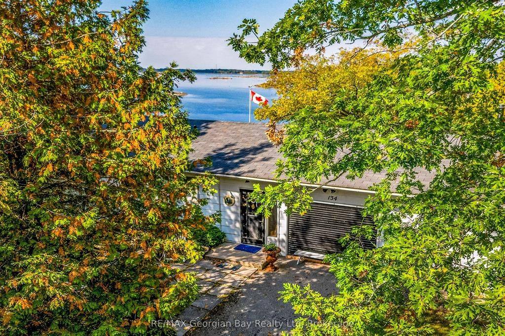134 Forest Harbour Pkwy, Tay, ON L0K 2C0