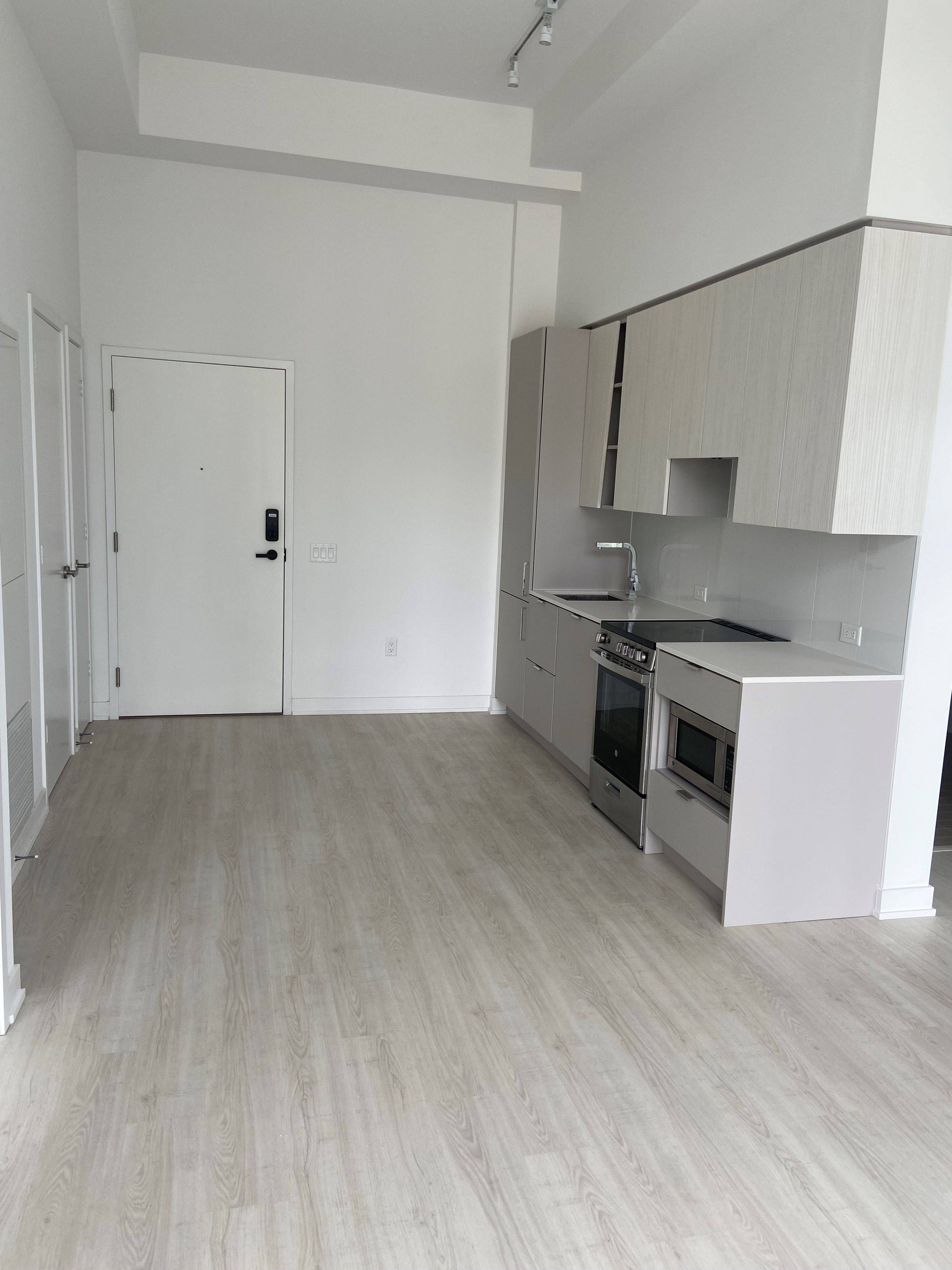 3883 Quartz RD #612, Mississauga, ON L5B 0M4