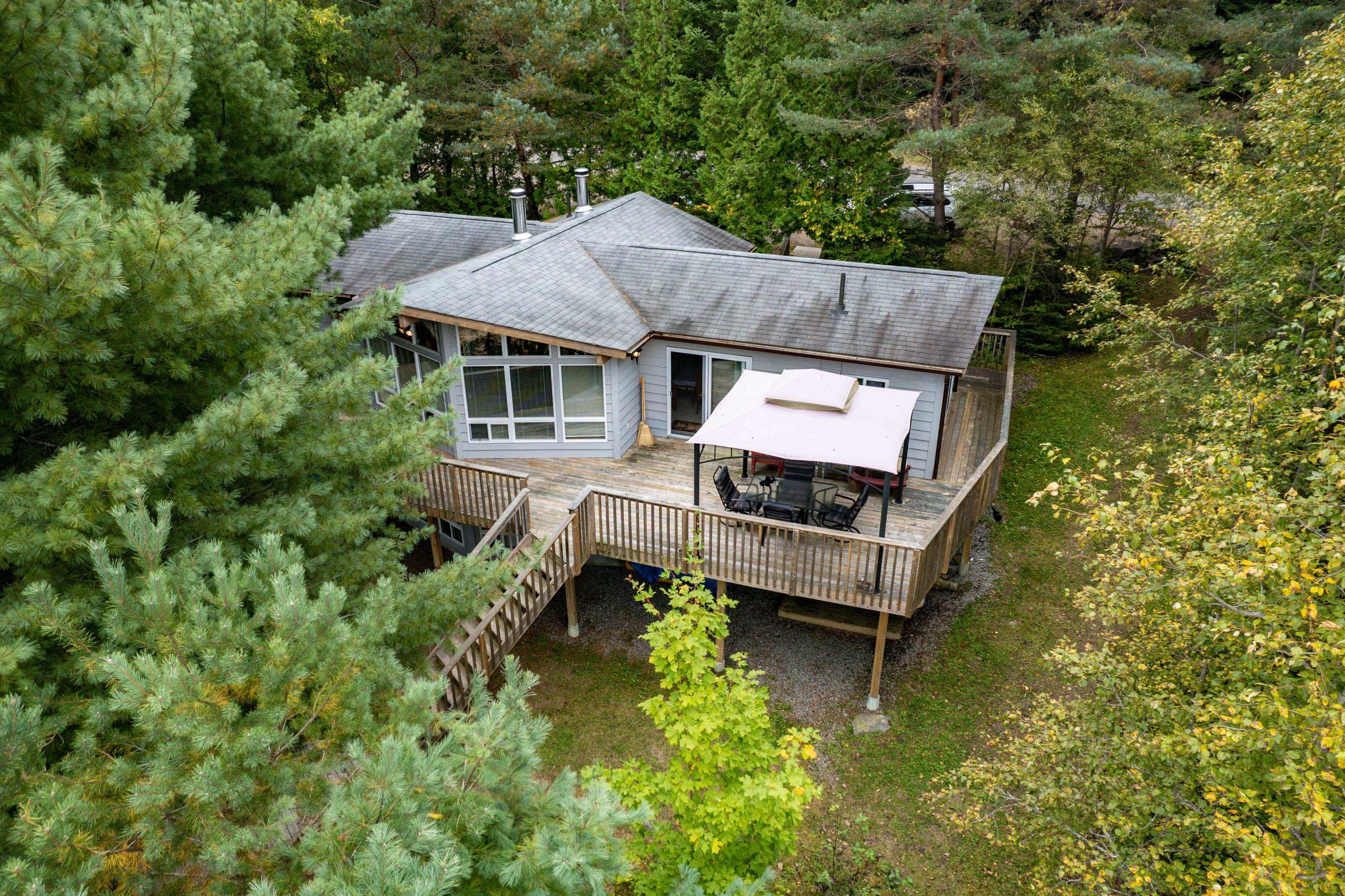 2266 Pickerel & Jack Lake RD, Burk's Falls, ON P0A 1C0