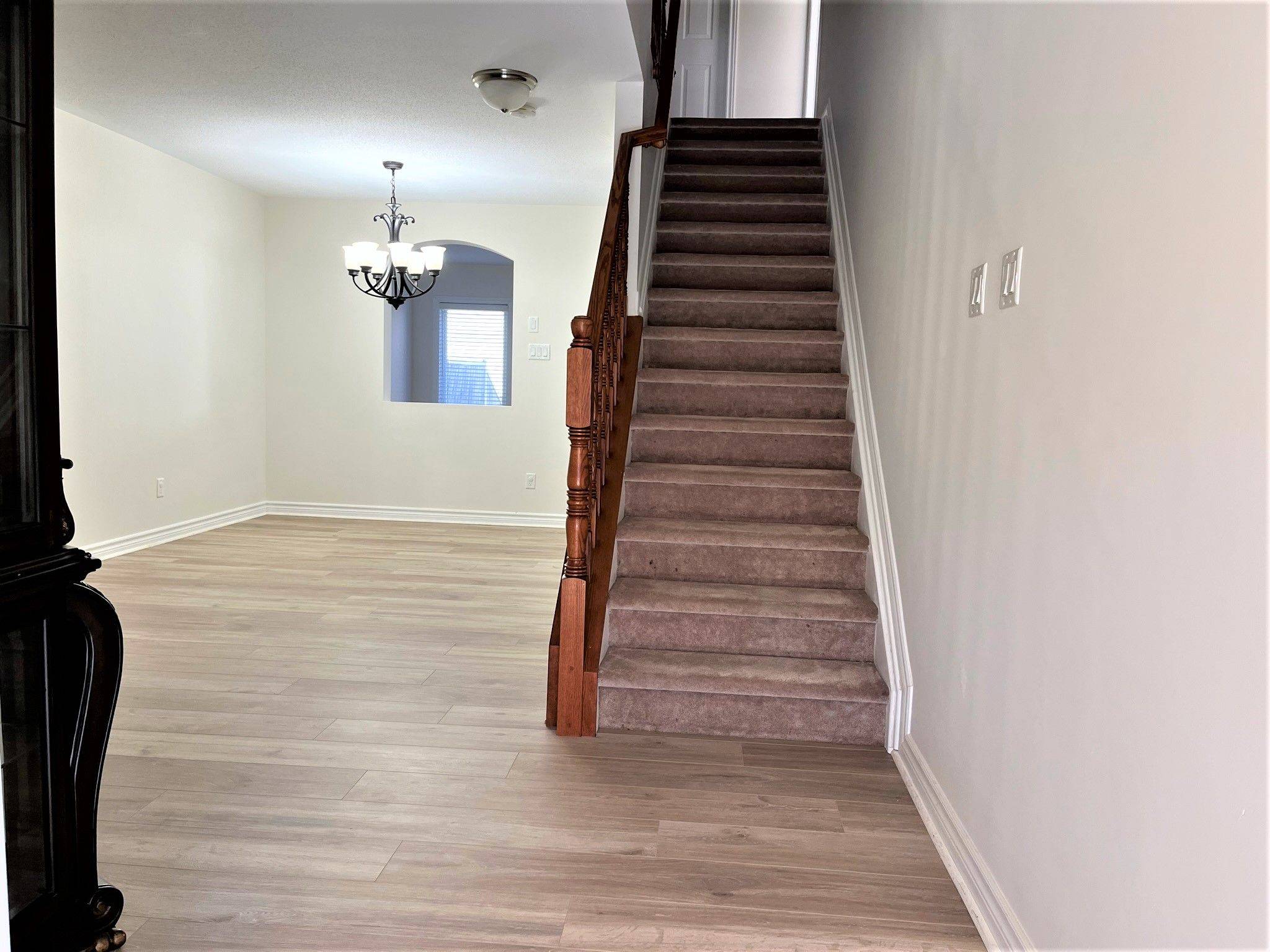 105 TACOM CIR, Barrhaven, ON K2G 4P7