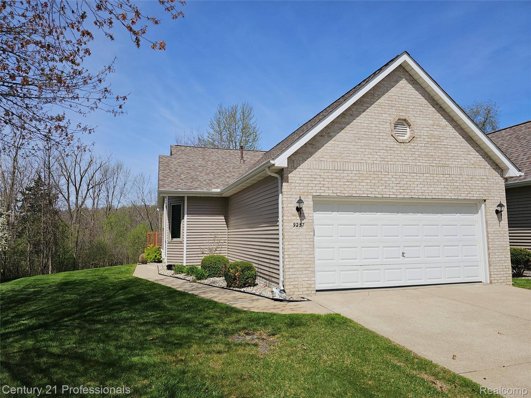 9257 Monica DR #83, Davisontownship_genesee, MI 48423