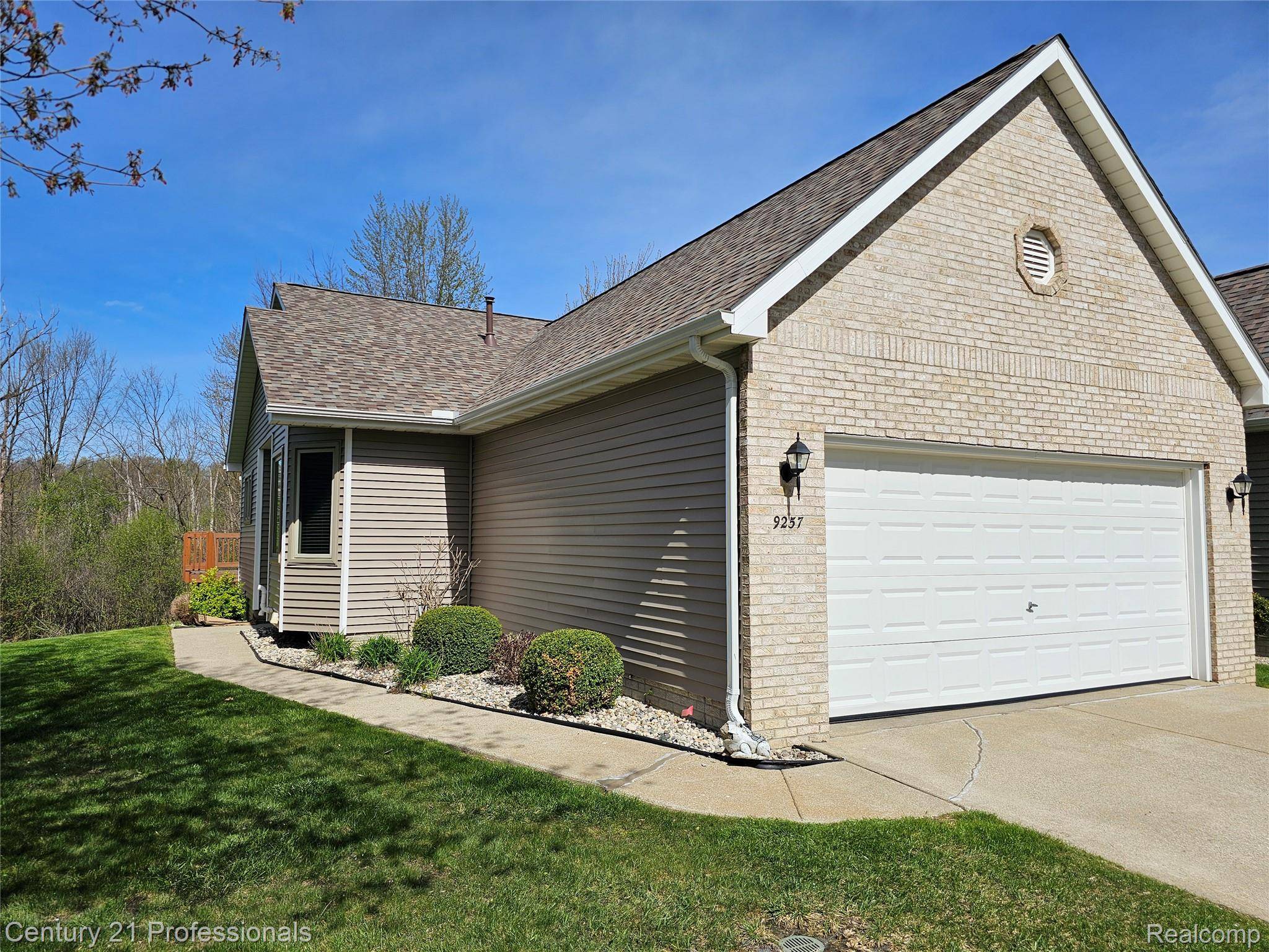 9257 Monica DR #83, Davisontownship_genesee, MI 48423