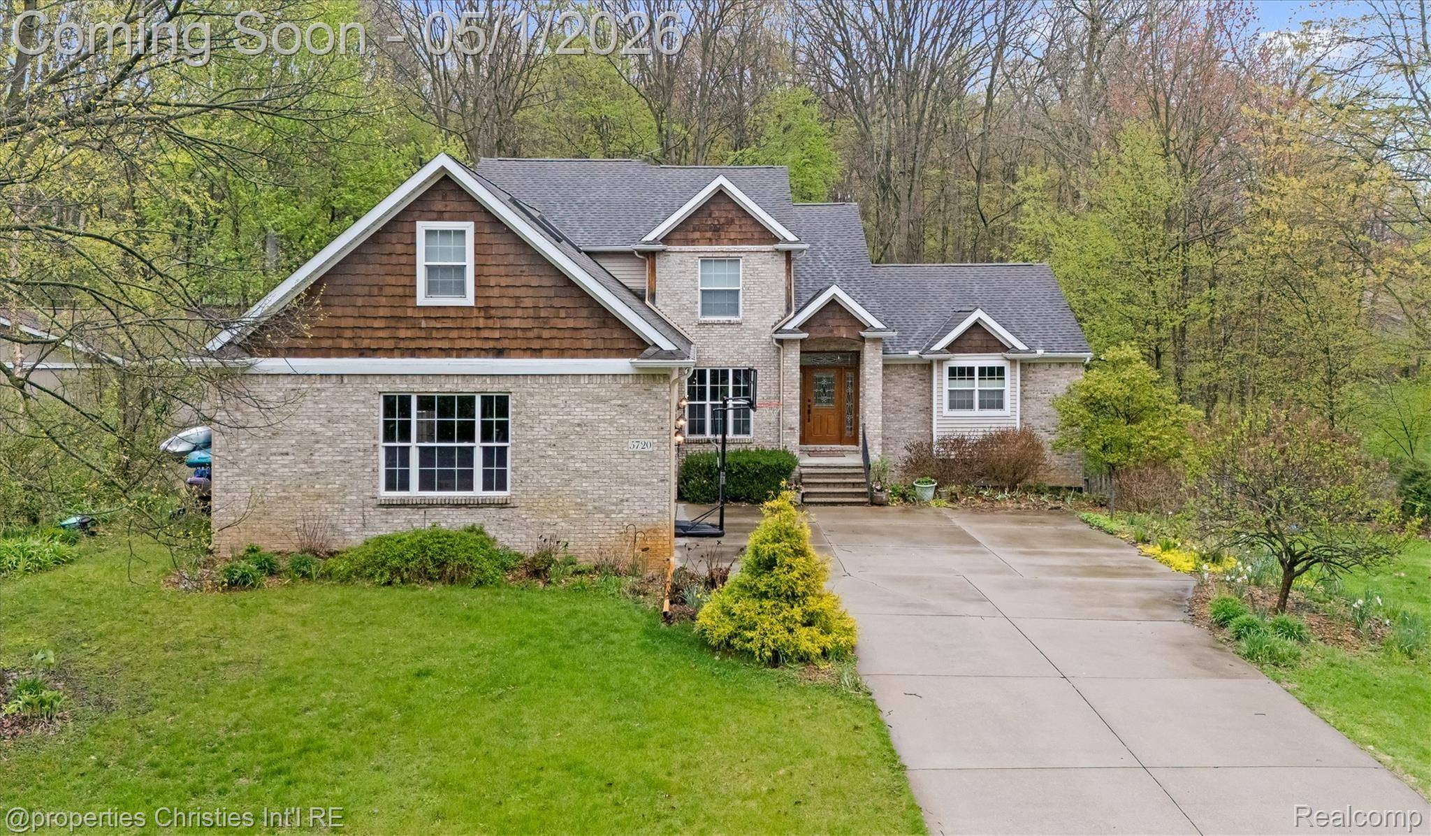 5720 Deerwood, Commercechartertownship_oakland, MI 48382