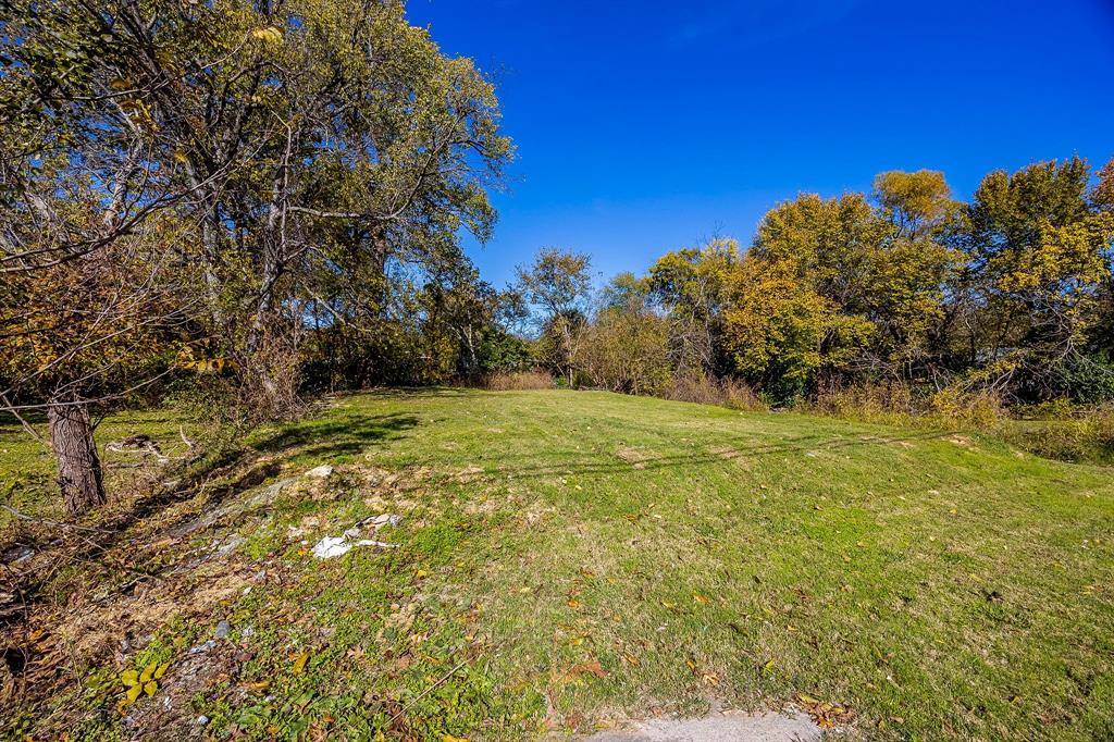 2433 52nd Street, Dallas, TX 75216
