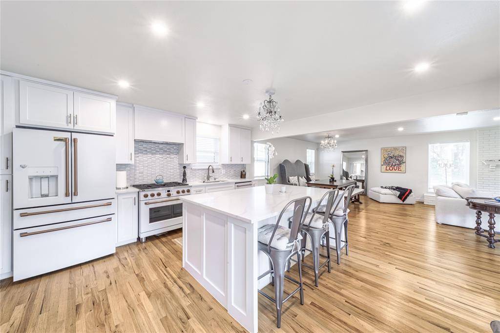 5837 Clendenin Avenue, Dallas, TX 75228