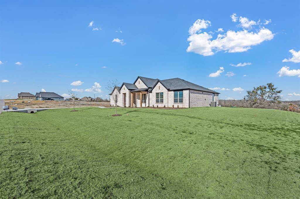 220 Basalt Lane, Reno, TX 76020