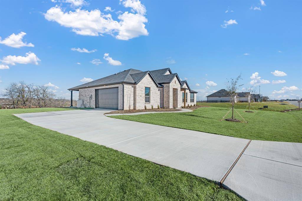 220 Basalt Lane, Reno, TX 76020