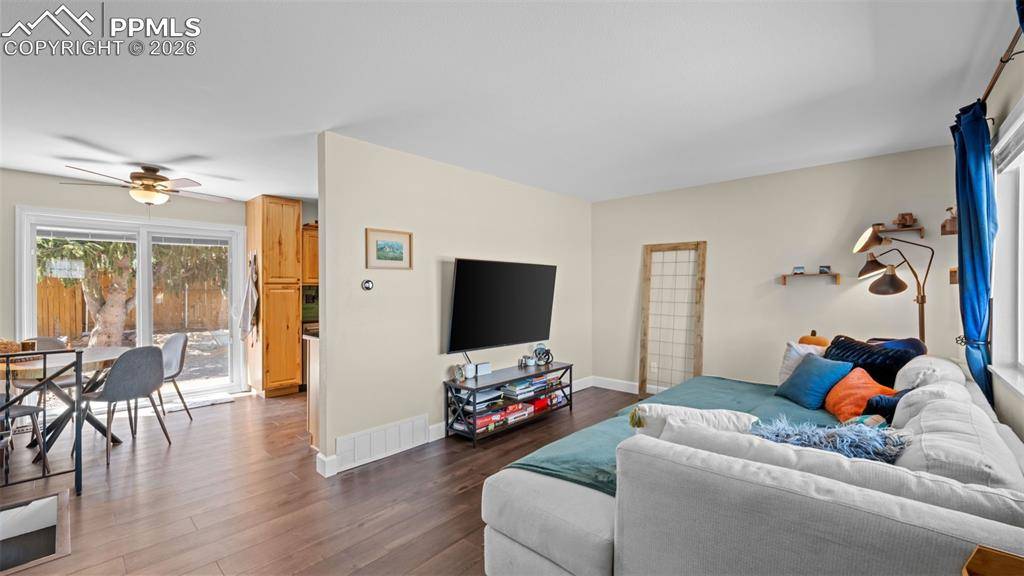1660 Winnebago RD, Colorado Springs, CO 80915