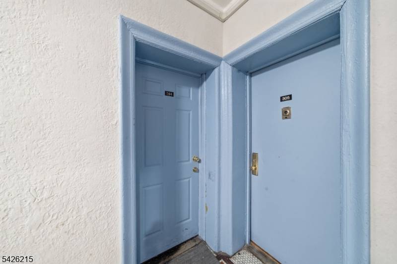 429 Fairmount Ave #304, Jersey City, NJ 07306
