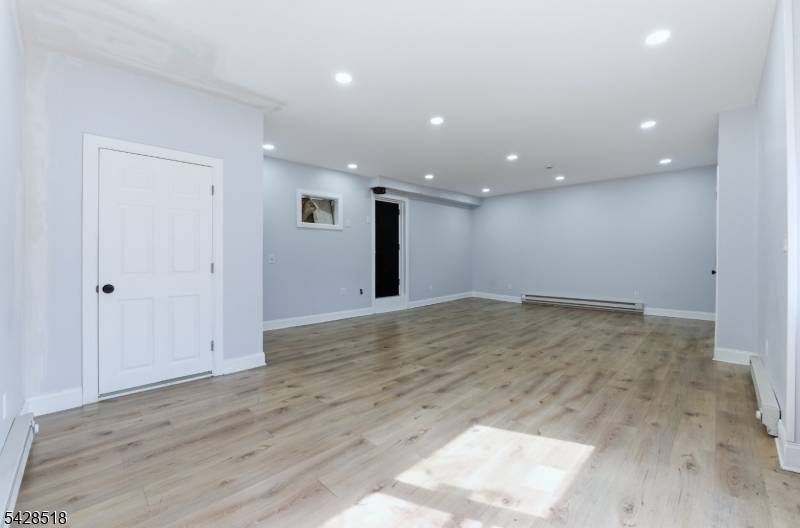 615 E 22Nd St, Paterson City, NJ 07514