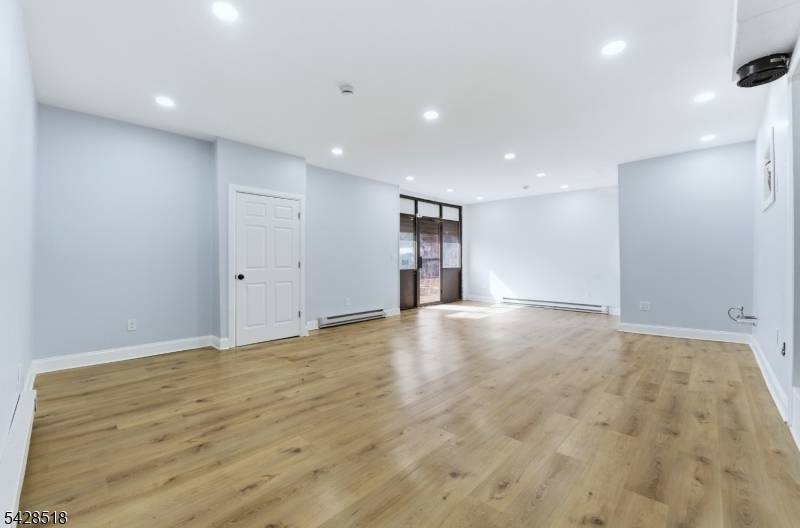 615 E 22Nd St, Paterson City, NJ 07514