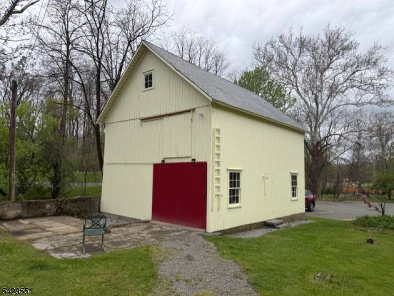 113 Rt15, Lafayette Twp., NJ 07848