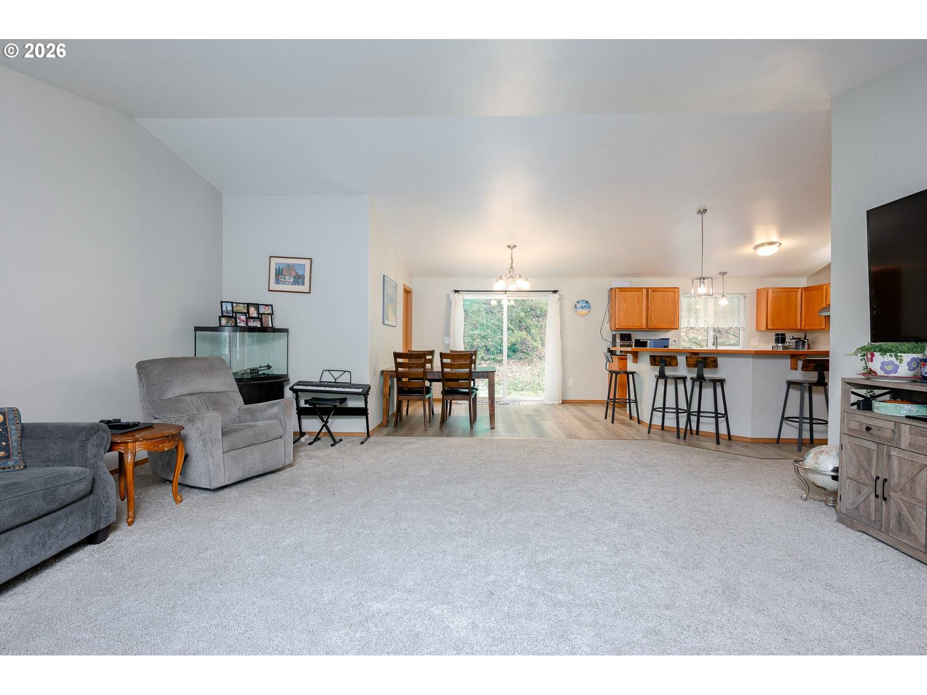 415 MCKEE RD, Castle Rock, WA 98611