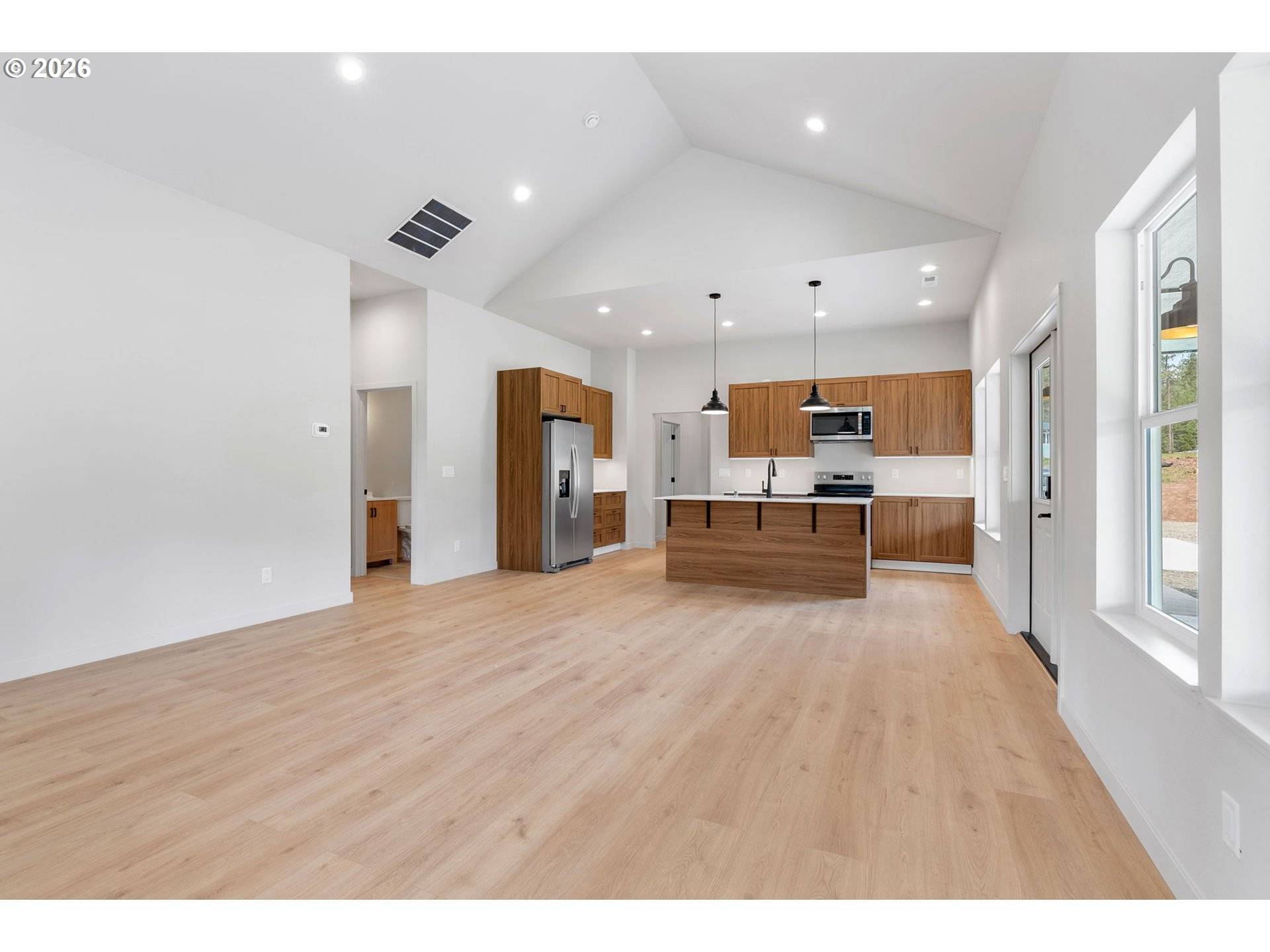 16 SNAG RD, Lyle, WA 98635