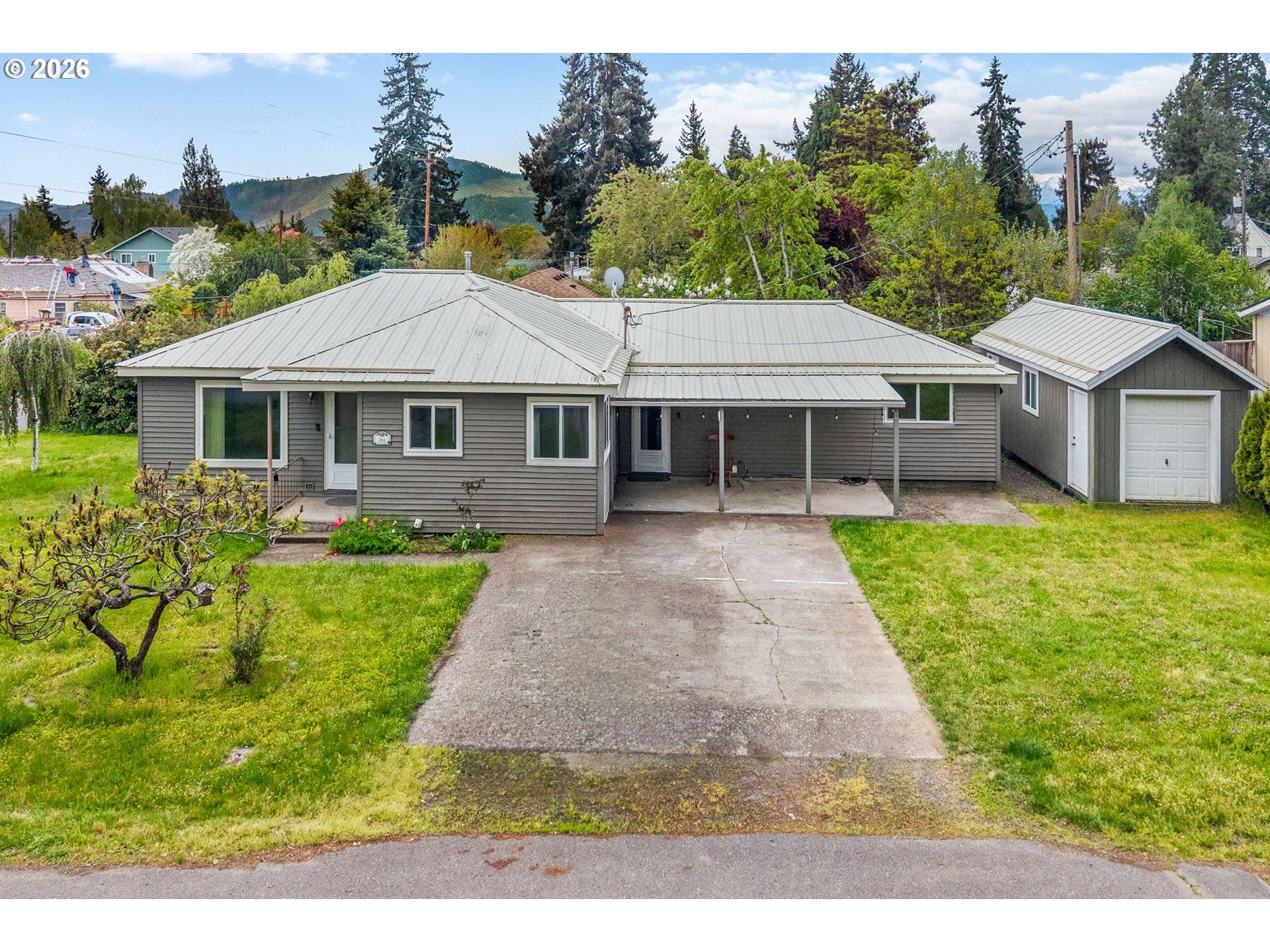 381 NE WISCONSIN ST, White Salmon, WA 98672