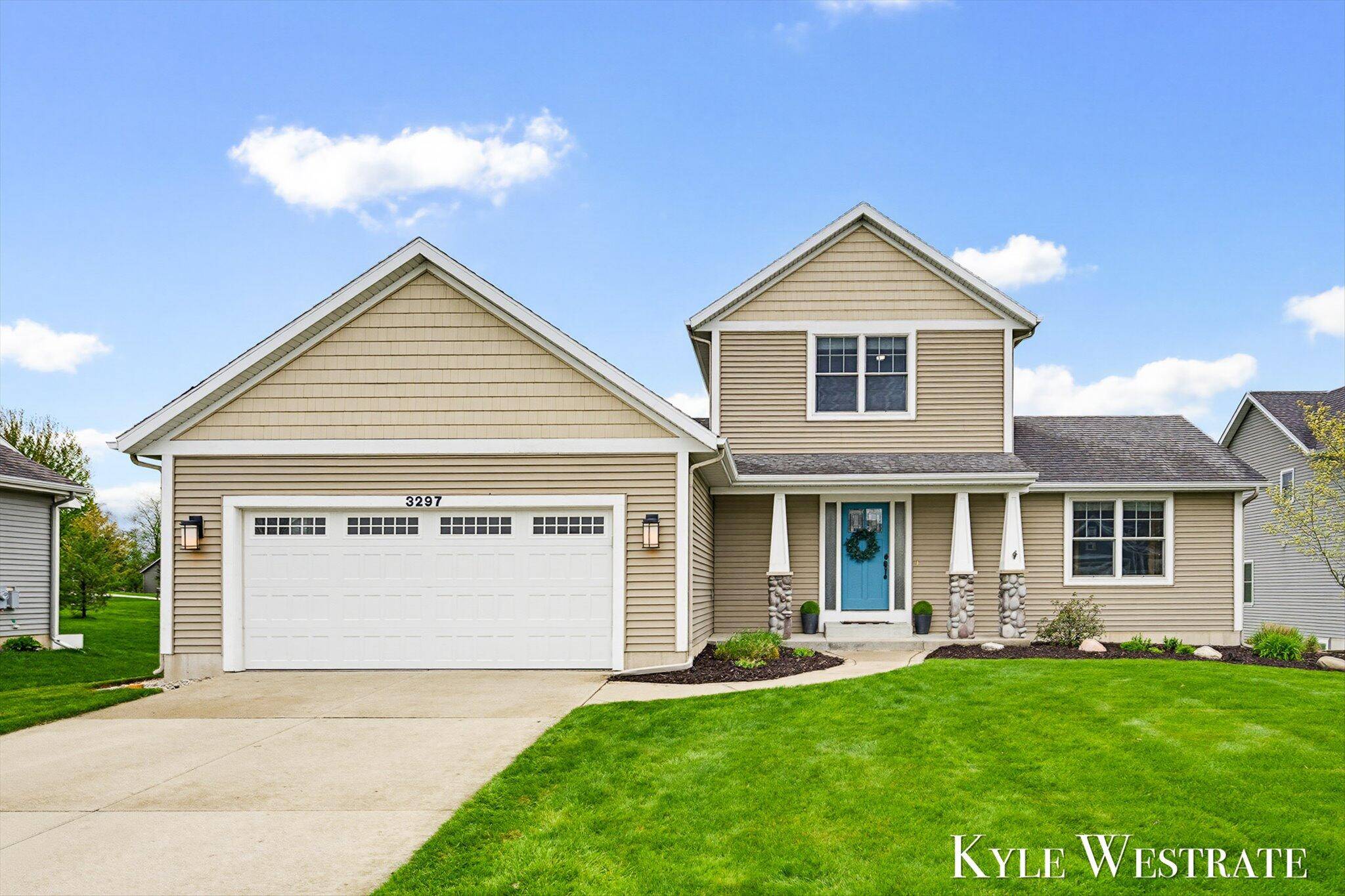 3297 Dogwood LN, Holland Twp, MI 49464